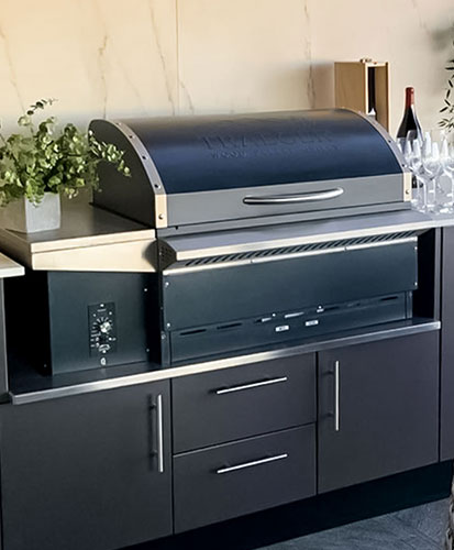 Outdoor Kitchen