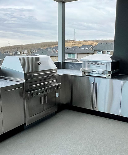 Outdoor Kitchen