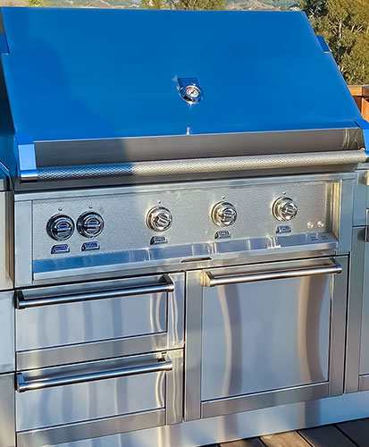 Outdoor Kitchen