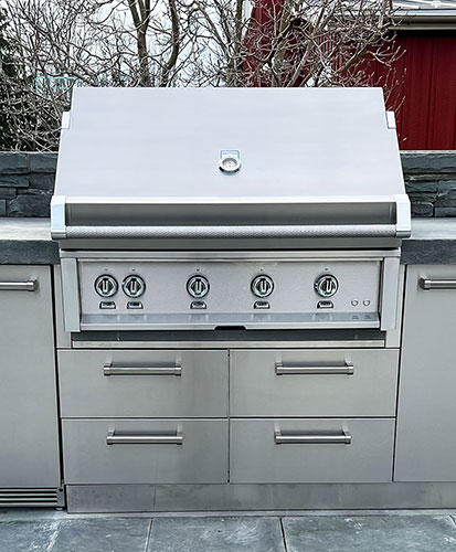 Outdoor Kitchen